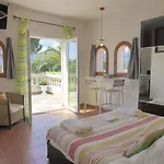 بيت ضيافة Mas Picton D'hotes Piscine Jardin 10 Min A Pied De La 4*