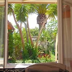Mas Picton D'hotes Piscine Jardin 10 Min A Pied De La بيت ضيافة 4*