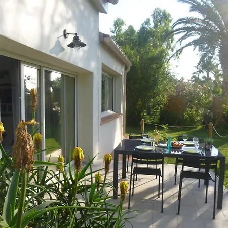 Maison d'hôtes Mas Picton D'hôtes Piscine Jardin 10 Min à Pied De La 3*