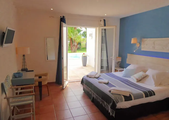 Maison d'hôtes Mas Picton D'hôtes Piscine Jardin 10 Min à Pied De La