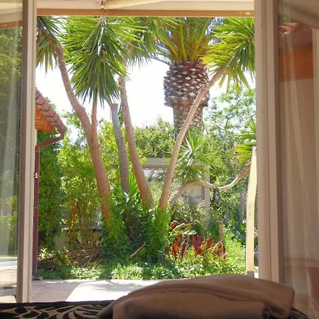 Mas Picton D'hotes Piscine Jardin 10 Min A Pied De La Penzion 3*