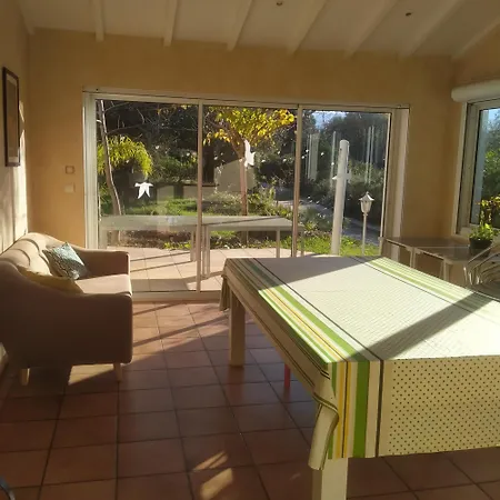 Mas Picton D'hotes Piscine Jardin 10 Min A Pied De La