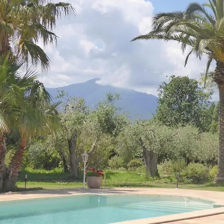 Mas Picton D'hotes Piscine Jardin 10 Min A Pied De La Guest house