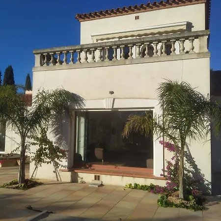 Mas Picton D'hotes Piscine Jardin 10 Min A Pied De La Guest house *