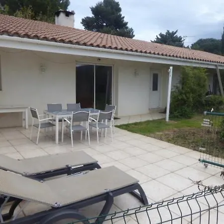 Gasthof Mas Picton D'hotes Piscine Jardin 10 Min A Pied De La 4*