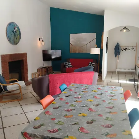 Mas Picton D'hotes Piscine Jardin 10 Min A Pied De La 3*