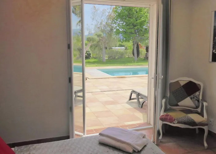 Gasthof Mas Picton D'hotes Piscine Jardin 10 Min A Pied De La 3*