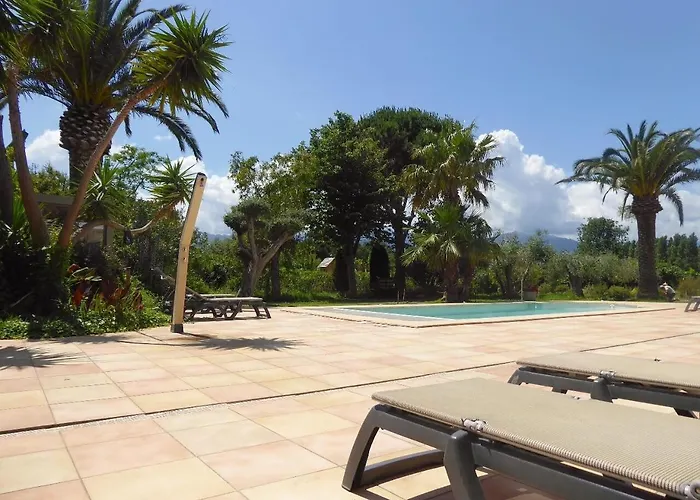 Gasthof Mas Picton D'hotes Piscine Jardin 10 Min A Pied De La 3*